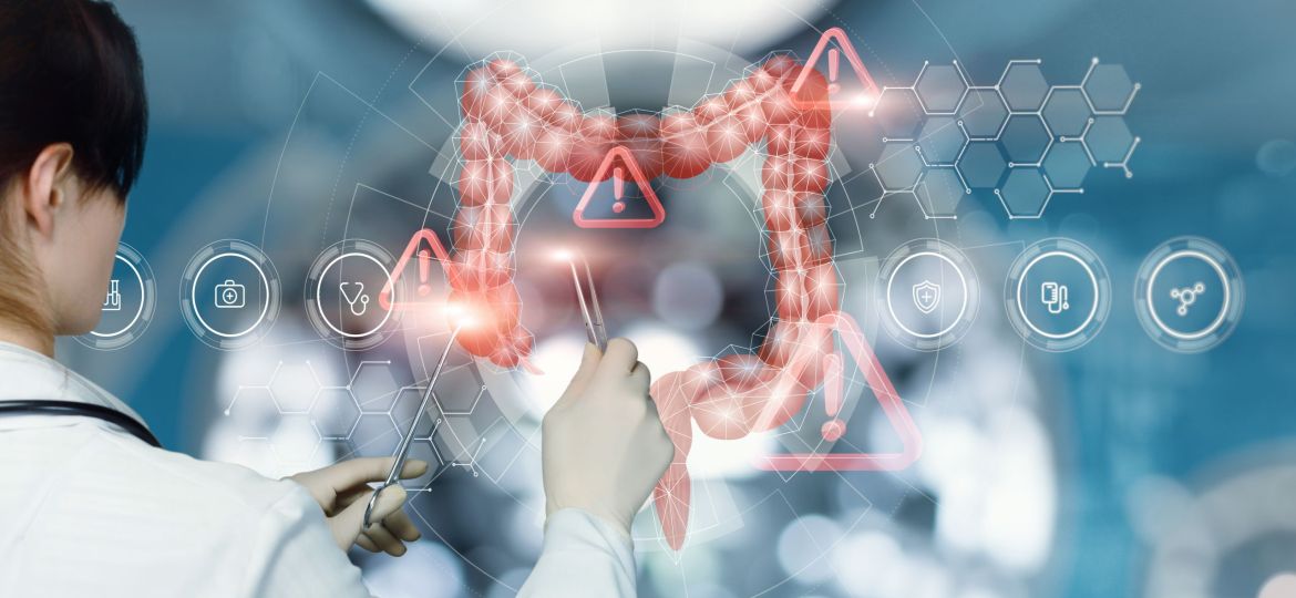 Doctor reveals errors in the treatment of the large intestine .